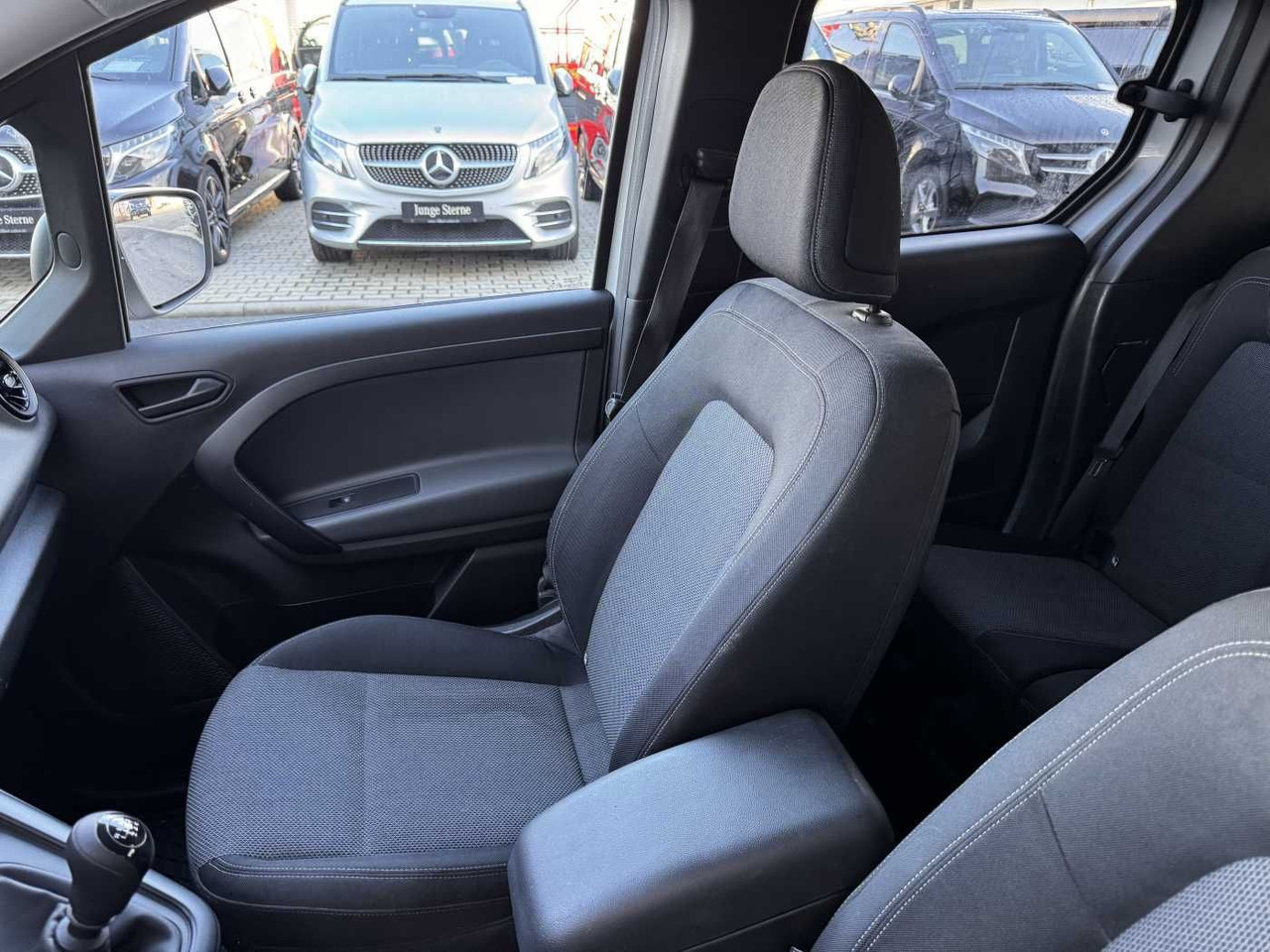 Furgoneta de pasajeros Mercedes-Benz Citan 110 CDI Tourer Klima AHK Kamera MBUX Tempo: foto 10 Furgoneta de pasajeros Mercedes-Benz Citan 110 CDI Tourer Klima AHK Kamera MBUX Tempo: foto 10