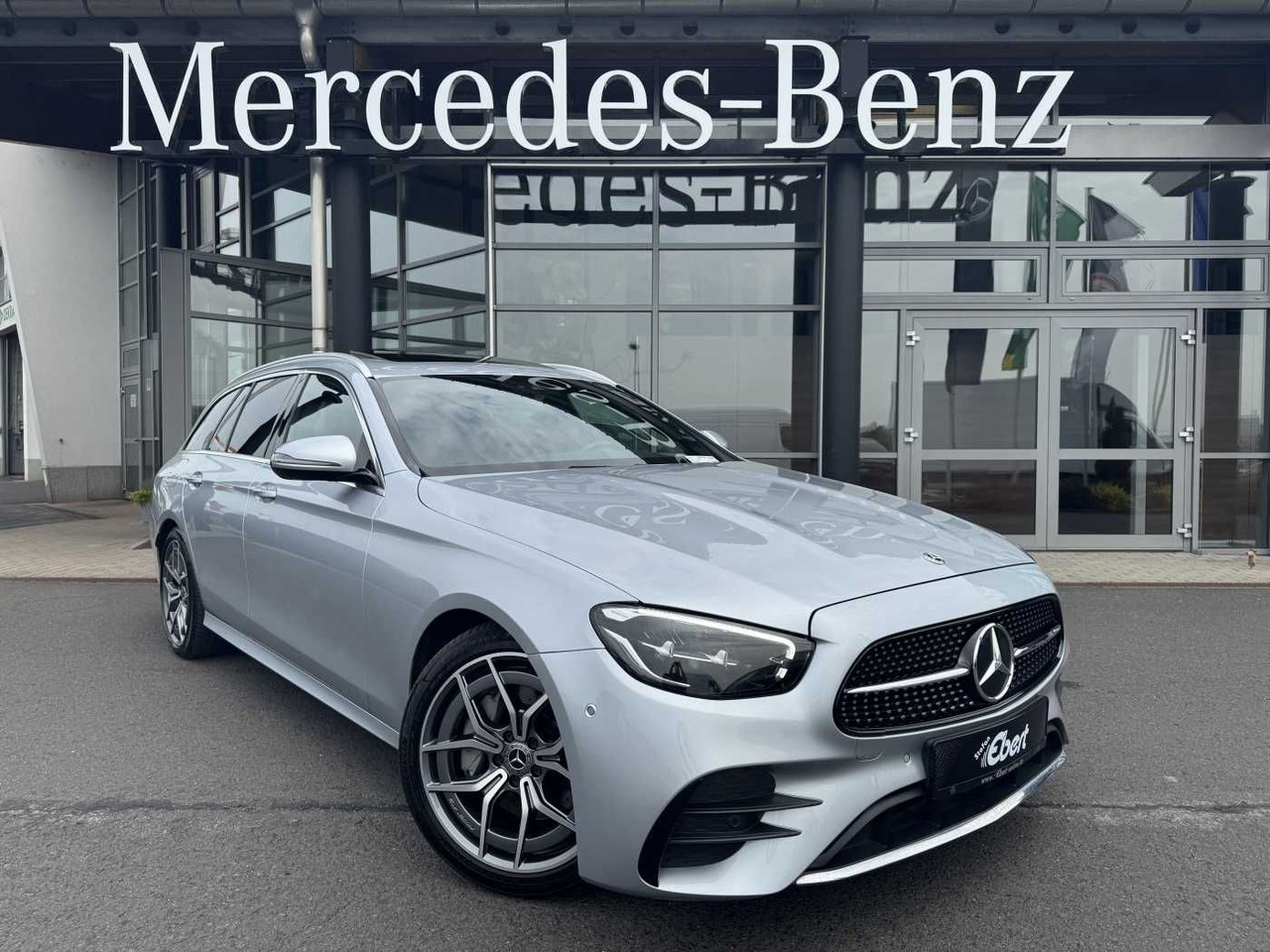 Mercedes-Benz E 220d T AMG+AHK+ESD+RKamera+TotW+ Ambiente - Coche: foto 1 Mercedes-Benz E 220d T AMG+AHK+ESD+RKamera+TotW+ Ambiente - Coche: foto 1