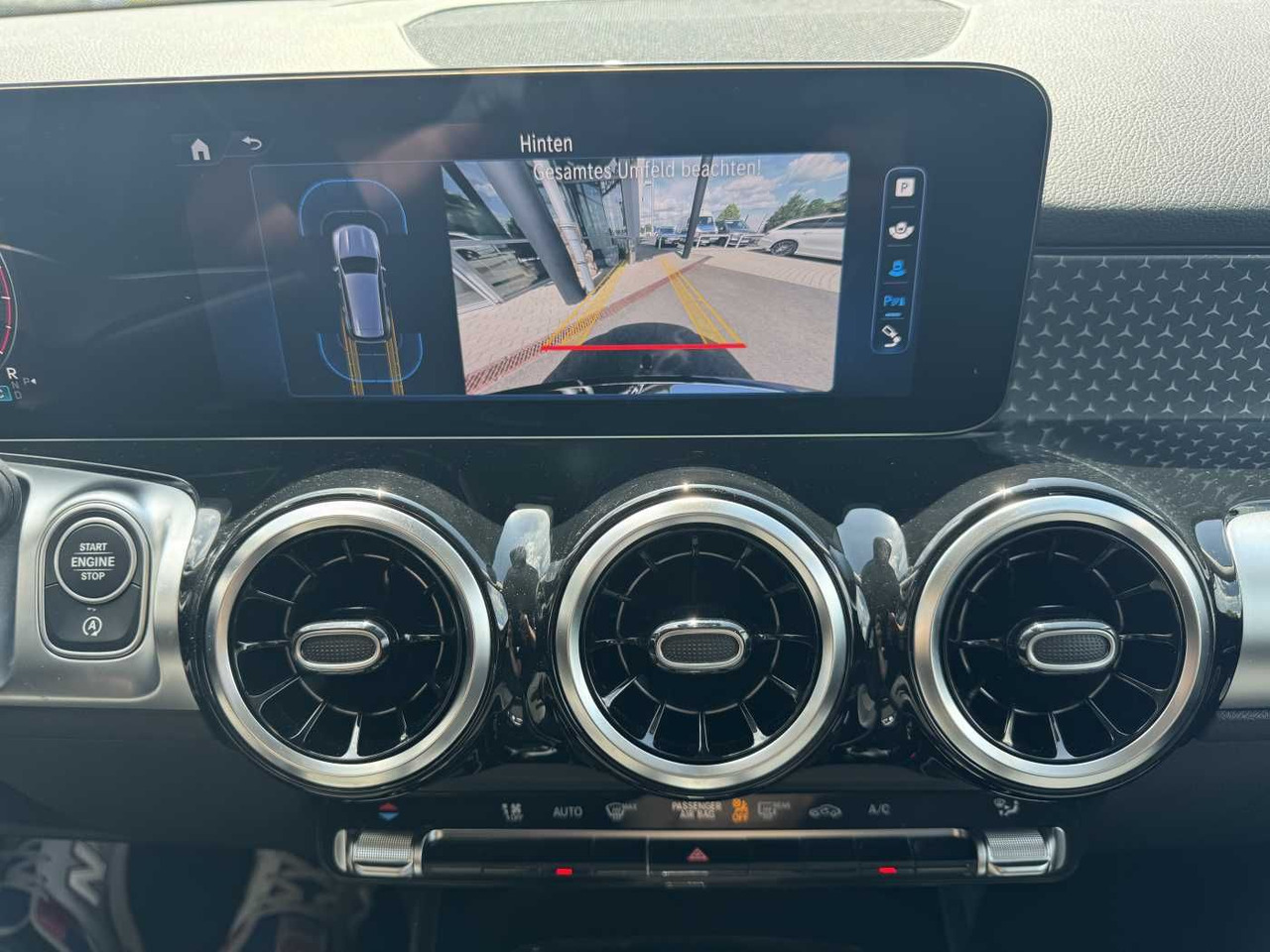 SUV/ Todoterreno Mercedes-Benz GLB 180 Progressive+AHK+RKamera+LED+ IHC+DAB: foto 15