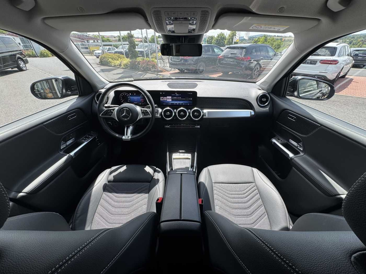 SUV/ Todoterreno Mercedes-Benz GLB 180 Progressive+AHK+RKamera+LED+ IHC+DAB: foto 13