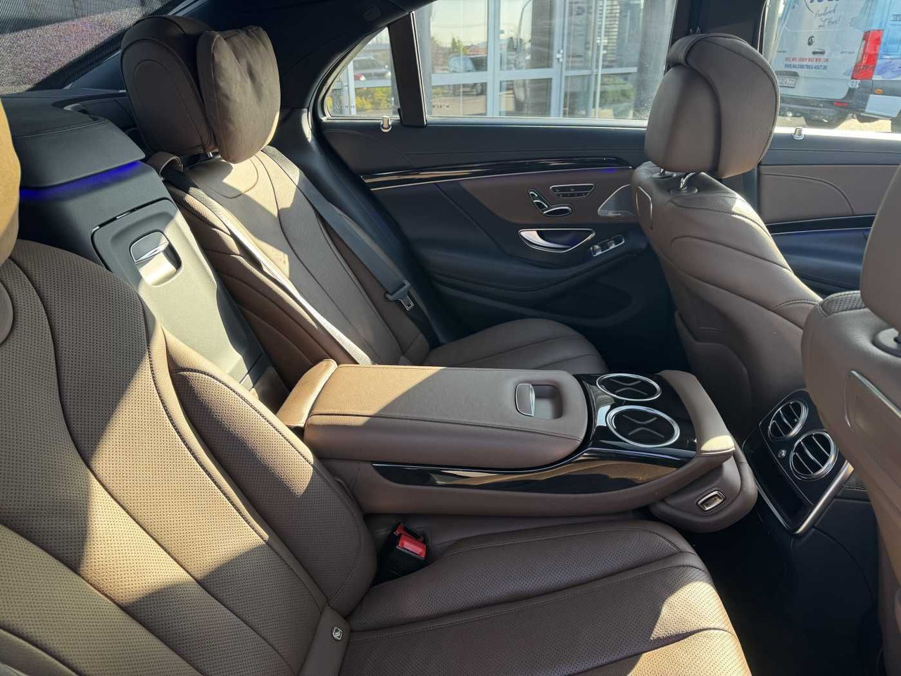 Mercedes-Benz S 400d 4M AMG+Pano+Burm+Distr+Massage+ HUD - Sedan: foto 5 Mercedes-Benz S 400d 4M AMG+Pano+Burm+Distr+Massage+ HUD - Sedan: foto 5