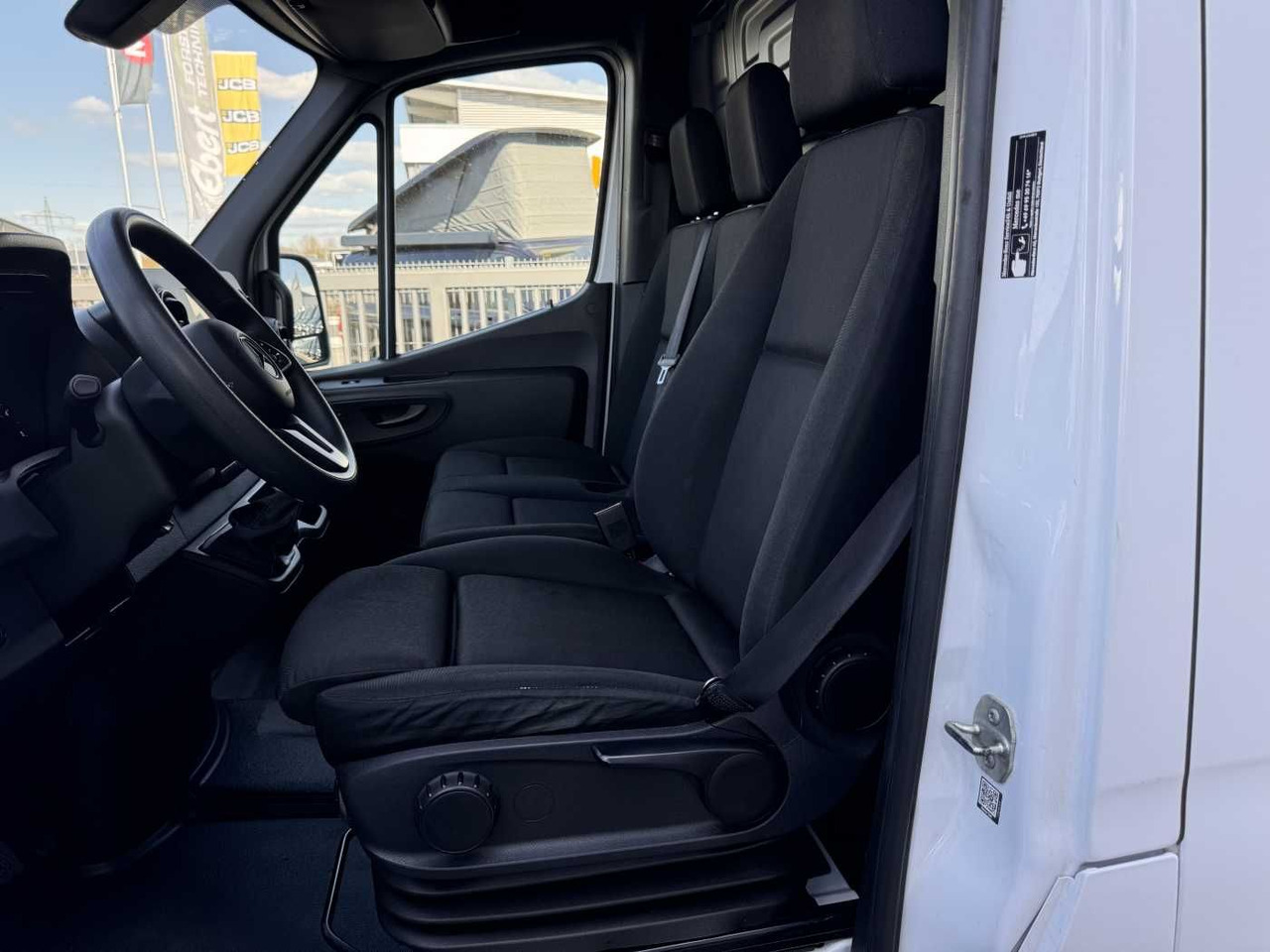 Leasing de  Mercedes-Benz Sprinter 315 CDI 4325 Klima 360 Schwing MBUX SHZ Mercedes-Benz Sprinter 315 CDI 4325 Klima 360 Schwing MBUX SHZ: foto 8