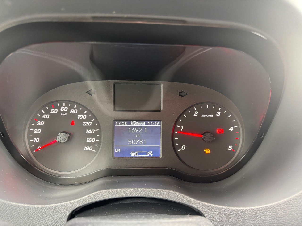 Leasing de  Mercedes-Benz Sprinter 317 CDI 4325 Klima 360 SHZ Schwing Mercedes-Benz Sprinter 317 CDI 4325 Klima 360 SHZ Schwing: foto 15