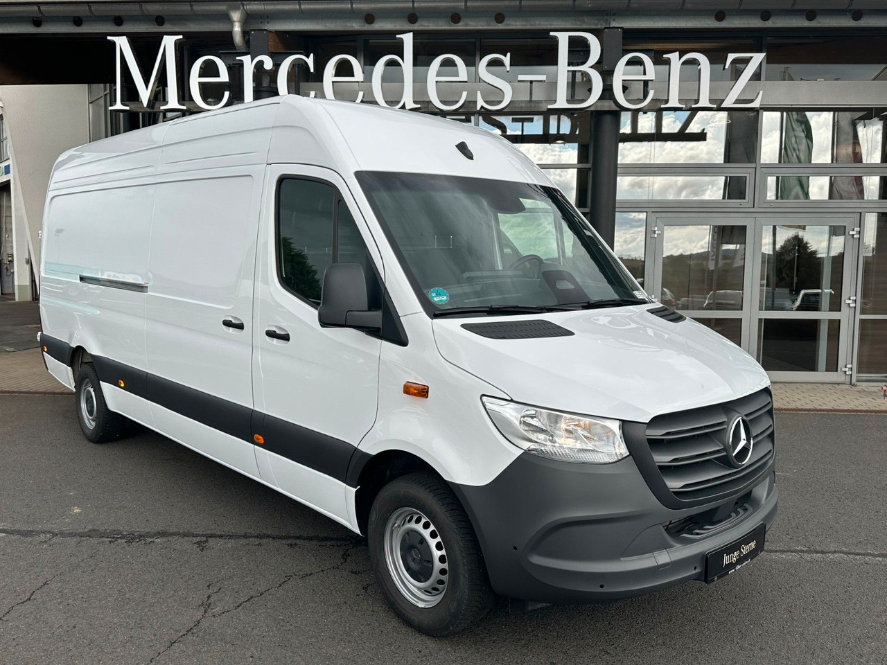 Mercedes-Benz Sprinter 317 CDI 9G 4325 Klima Kamera SHZ AHK - Furgón: foto 1 Mercedes-Benz Sprinter 317 CDI 9G 4325 Klima Kamera SHZ AHK - Furgón: foto 1