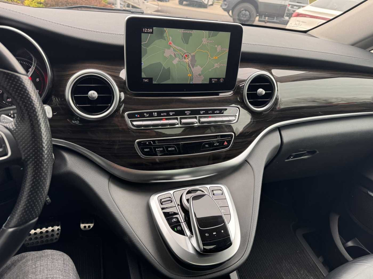 Coche Mercedes-Benz V 250 d AVA ED 4MATIC Panorama Tisch 360 Sound: foto 11