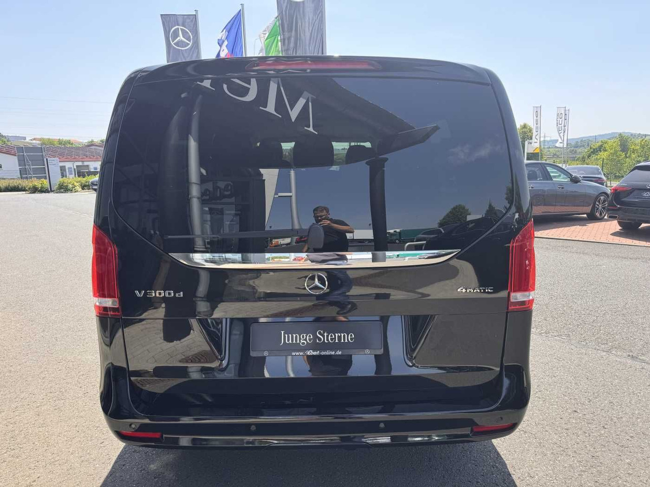 Mercedes-Benz V 300 d 4MATIC AVA 3430 AHK2,5 DISTRONIC 360 - Furgoneta de pasajeros: foto 5 Mercedes-Benz V 300 d 4MATIC AVA 3430 AHK2,5 DISTRONIC 360 - Furgoneta de pasajeros: foto 5