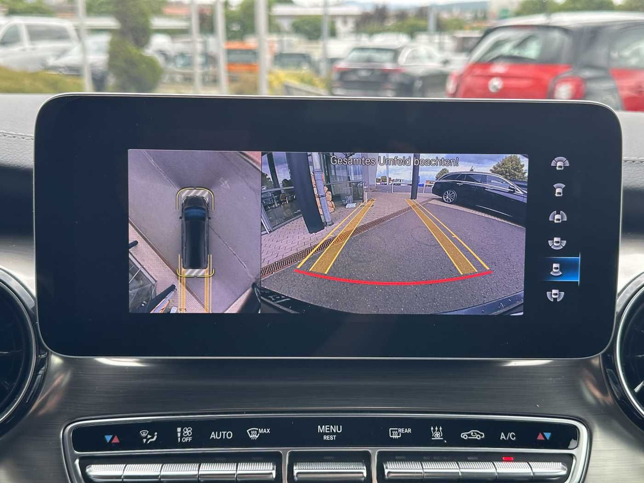 Coche familiar Mercedes-Benz V 300 d 4MATIC EXCLUSIVE AMG Panorama DISTRONIC: foto 15