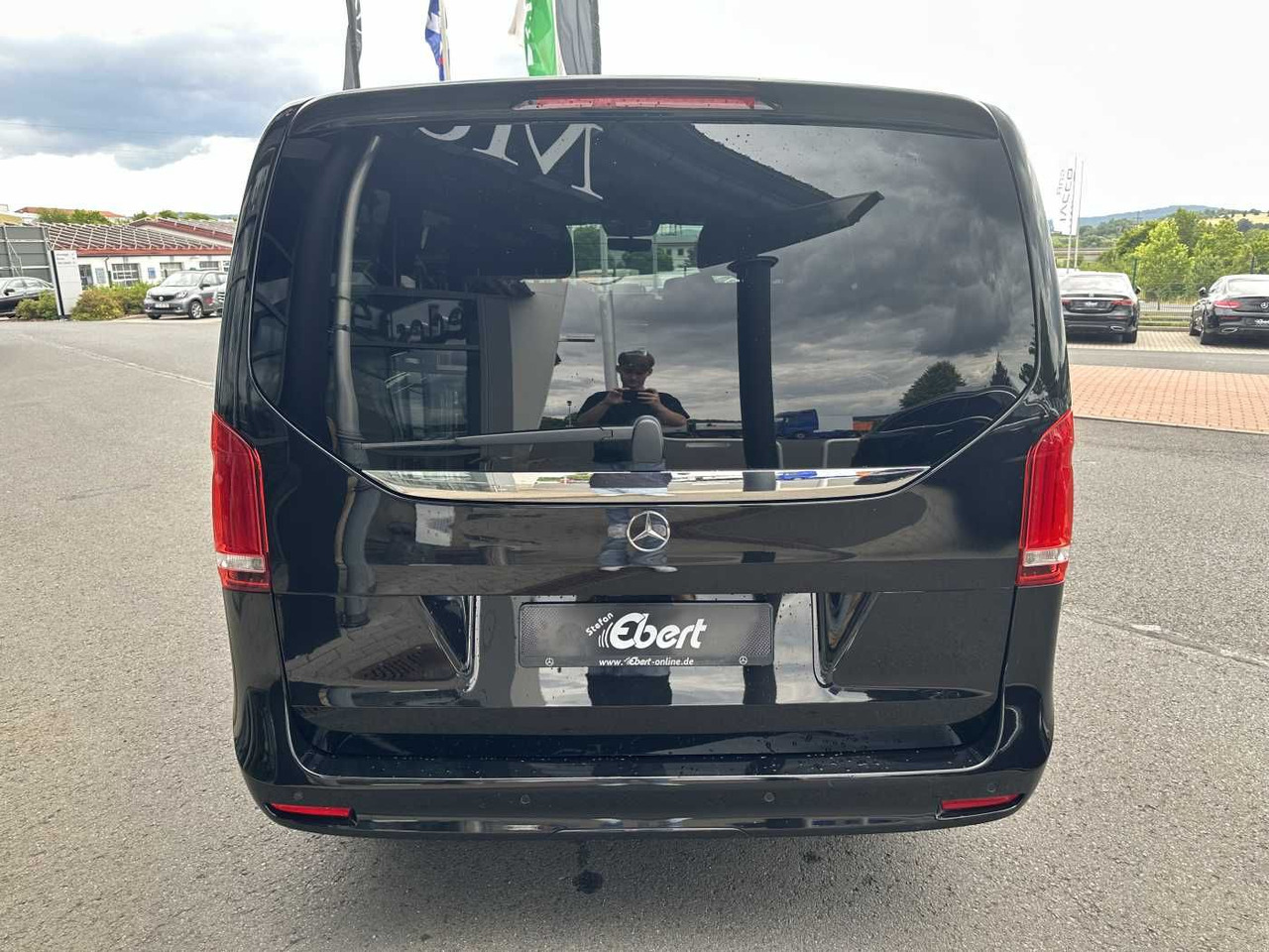 Mercedes-Benz V 300 d 4MATIC EXCLUSIVE AMG Panorama DISTRONIC - Furgoneta de pasajeros: foto 5 Mercedes-Benz V 300 d 4MATIC EXCLUSIVE AMG Panorama DISTRONIC - Furgoneta de pasajeros: foto 5