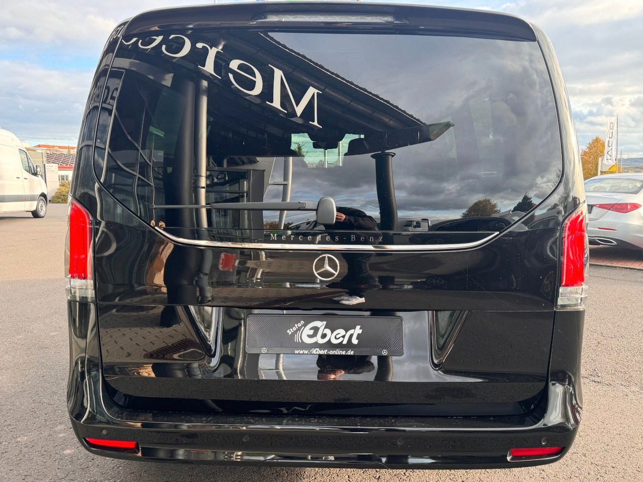 Mercedes-Benz V 300 d EXCLUSIVE AIRMATIC AHK2,5 Standheiz - Furgoneta de pasajeros: foto 5 Mercedes-Benz V 300 d EXCLUSIVE AIRMATIC AHK2,5 Standheiz - Furgoneta de pasajeros: foto 5