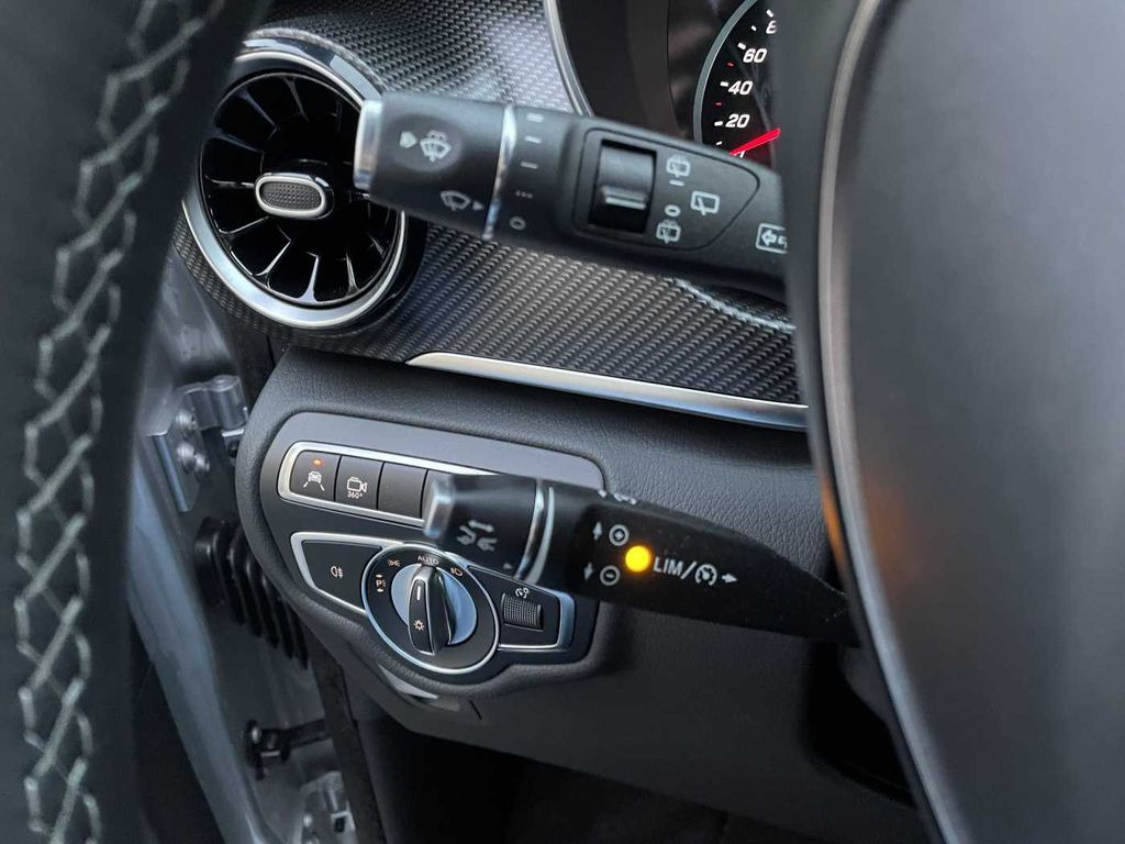 Minibús, Furgoneta de pasajeros Mercedes-Benz V 300 d EXCLUSIVE ED AMG Panorama AHK2,5 DISTRON: foto 13