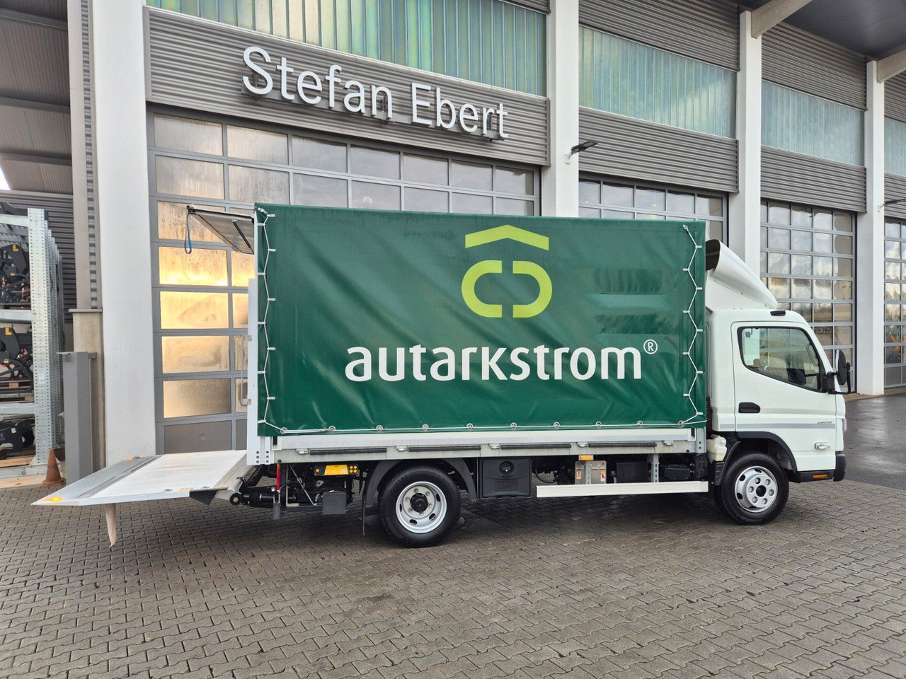 Furgoneta con lona Mitsubishi Canter 7C15 LBW Klima Navi Kamera AHK: foto 21 Furgoneta con lona Mitsubishi Canter 7C15 LBW Klima Navi Kamera AHK: foto 21