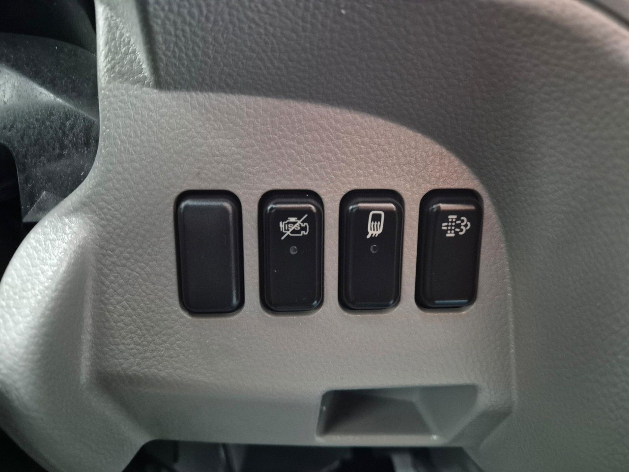 Furgoneta con lona Mitsubishi Canter 7C15 LBW Klima Navi Kamera AHK: foto 31 Furgoneta con lona Mitsubishi Canter 7C15 LBW Klima Navi Kamera AHK: foto 31