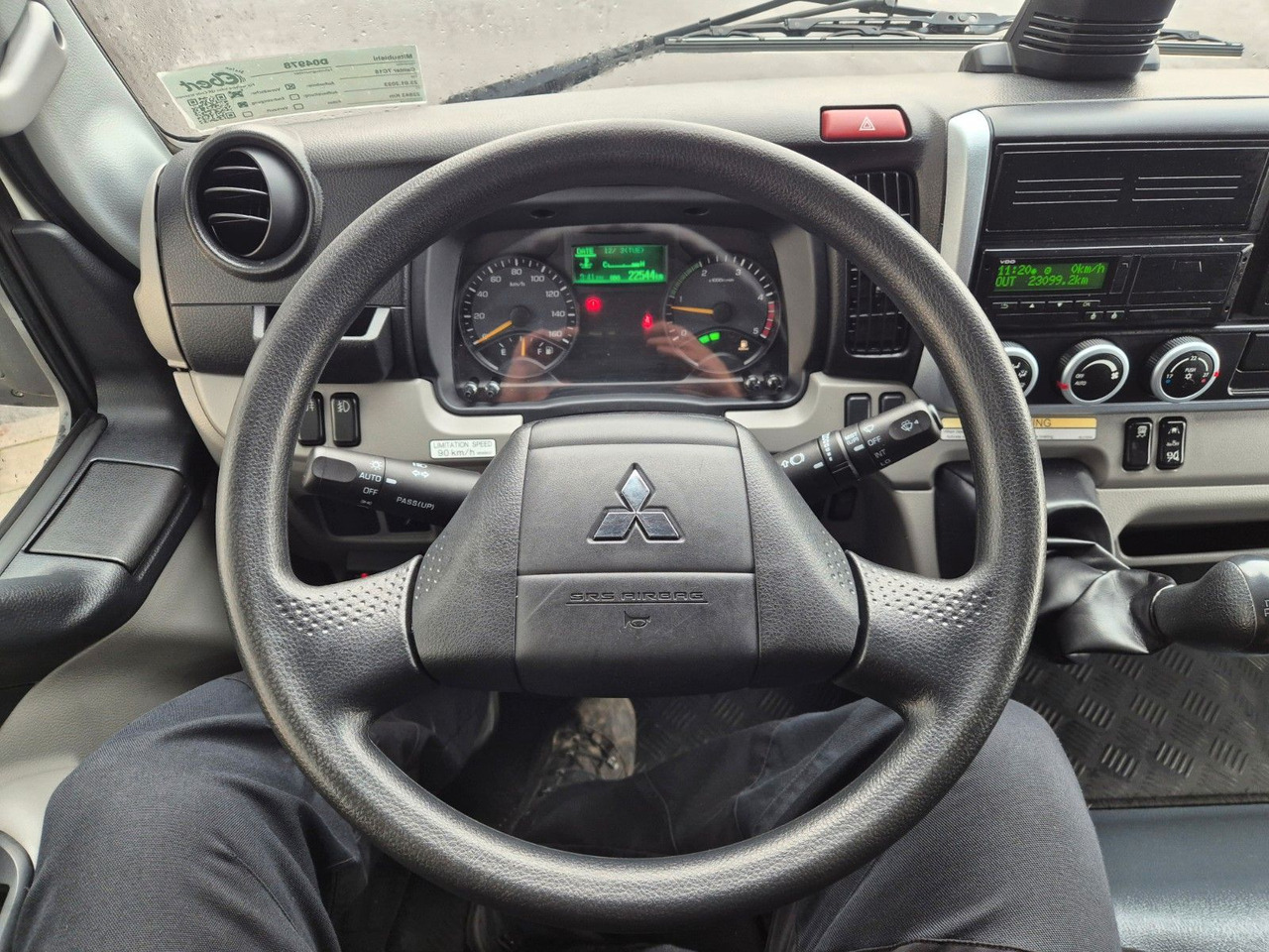 Furgoneta con lona Mitsubishi Canter 7C15 LBW Klima Navi Kamera AHK: foto 24 Furgoneta con lona Mitsubishi Canter 7C15 LBW Klima Navi Kamera AHK: foto 24