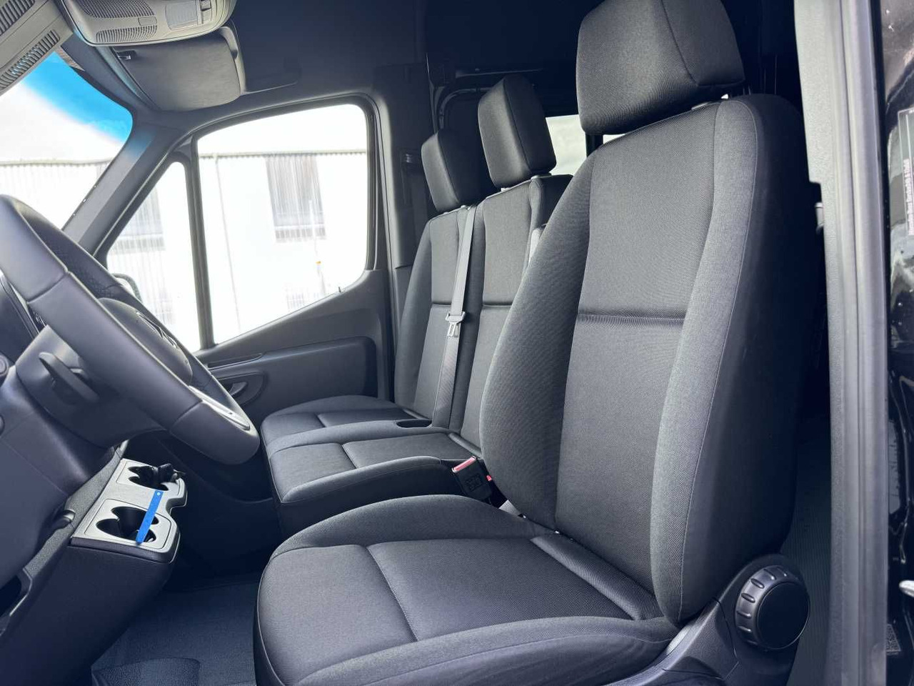 Otros maquinaria Mercedes-Benz Sprinter 517 CDI Mixto, Klima, AHK, 6 Sitzplätze: foto 7 Otros maquinaria Mercedes-Benz Sprinter 517 CDI Mixto, Klima, AHK, 6 Sitzplätze: foto 7