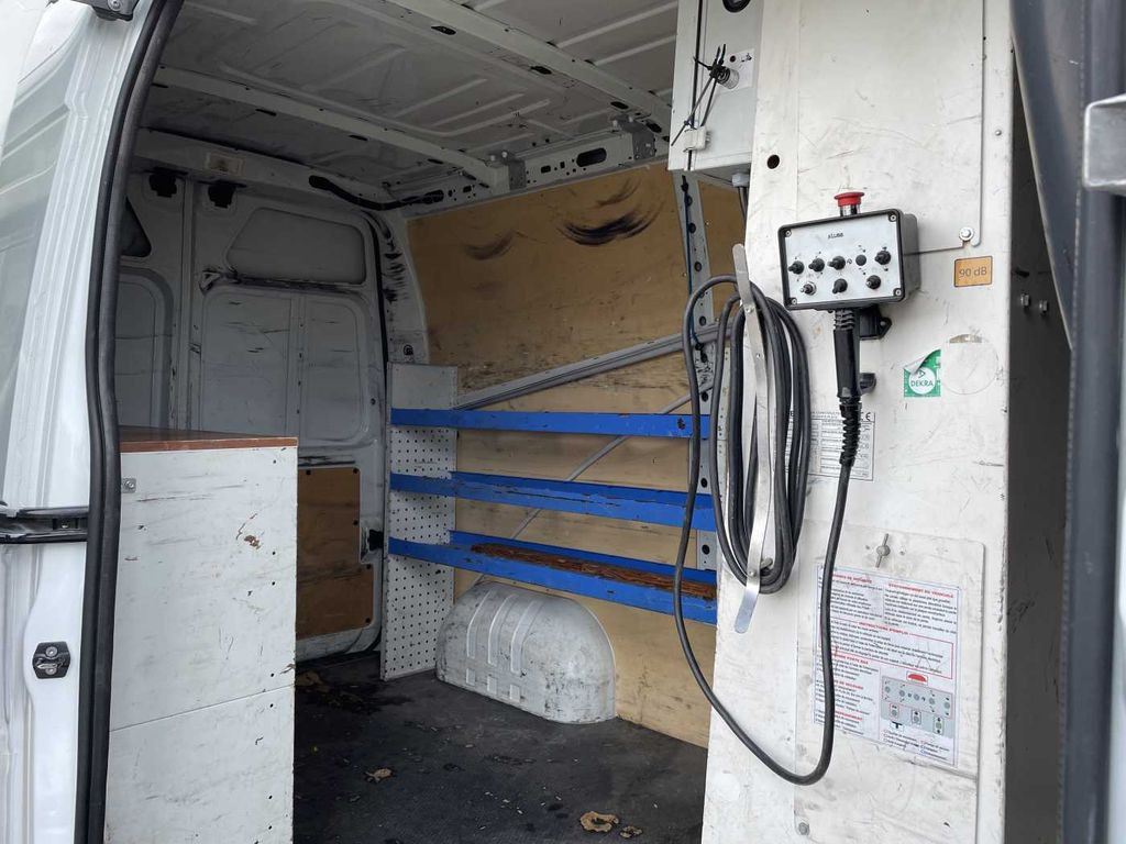 Camión con plataforma elevadora, Furgoneta Renault Master 2.3 dCi / KLUBB K26, 12m: foto 9 Camión con plataforma elevadora, Furgoneta Renault Master 2.3 dCi / KLUBB K26, 12m: foto 9