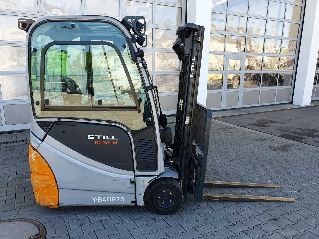 Still RX20-14 / 2023 / Triplex: 4.60m! / 2.604h / SS - Carretilla elevadora eléctrica: foto 3 Still RX20-14 / 2023 / Triplex: 4.60m! / 2.604h / SS - Carretilla elevadora eléctrica: foto 3