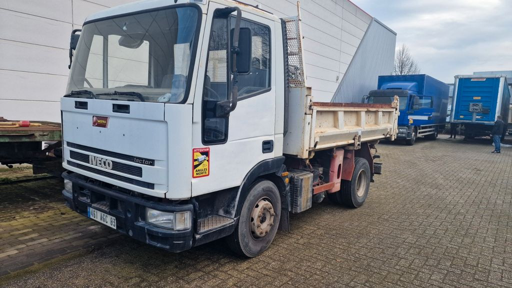 Iveco Tector - Camión volquete: foto 1 Iveco Tector - Camión volquete: foto 1