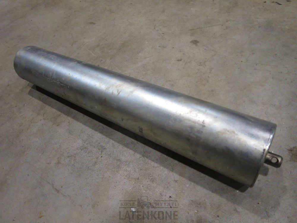 Piezas de recambio para Machacadora Metso Conveyor roller 108-20Cx670 496446-1 Kuljetinrulla: foto 1