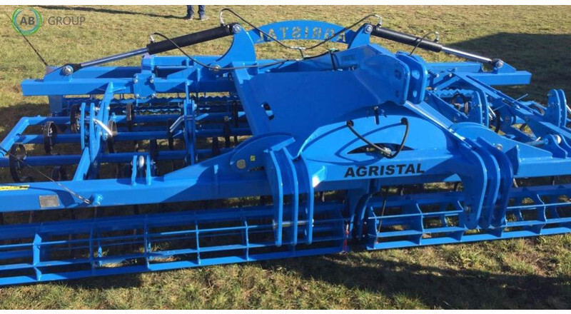 AGRISTAL Hydraulically folding seedbed cultivator/ - Cultivador: foto 1 AGRISTAL Hydraulically folding seedbed cultivator/ - Cultivador: foto 1