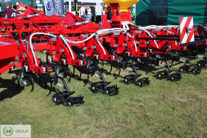 Awemak DRAGON TP 9 hydraulic folding inter-row cultivator - Equipo para trabajo del suelo: foto 3 Awemak DRAGON TP 9 hydraulic folding inter-row cultivator - Equipo para trabajo del suelo: foto 3