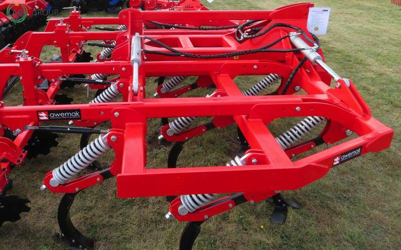 Awemak hydraulic foldable no-till cultivator Matador M42, 4.2 m - Cultivador: foto 4 Awemak hydraulic foldable no-till cultivator Matador M42, 4.2 m - Cultivador: foto 4