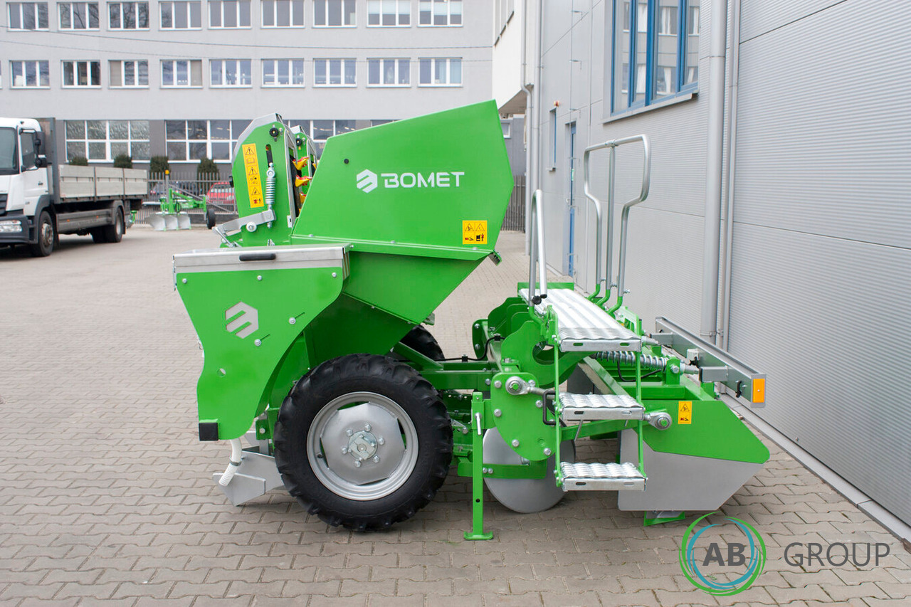 Bomet Gemini S339/1 two-row potato planter (inter-row width: 75 - 90 cm) - Plantadora de patatas: foto 3 Bomet Gemini S339/1 two-row potato planter (inter-row width: 75 - 90 cm) - Plantadora de patatas: foto 3