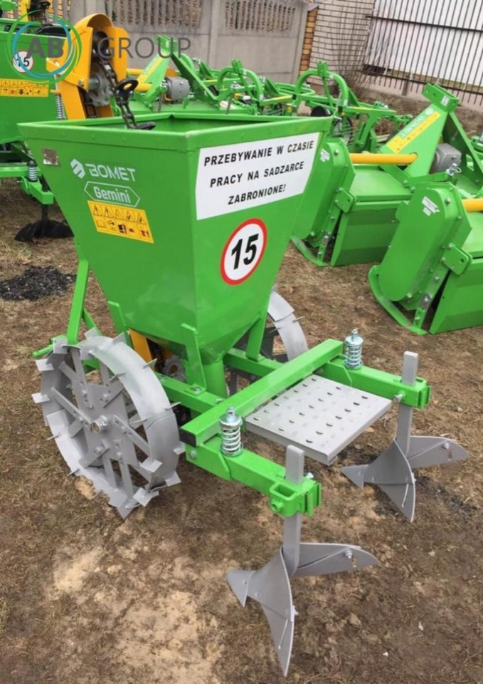 Bomet single-row potato planter Gemini S 239/2 - Plantadora de patatas: foto 4 Bomet single-row potato planter Gemini S 239/2 - Plantadora de patatas: foto 4