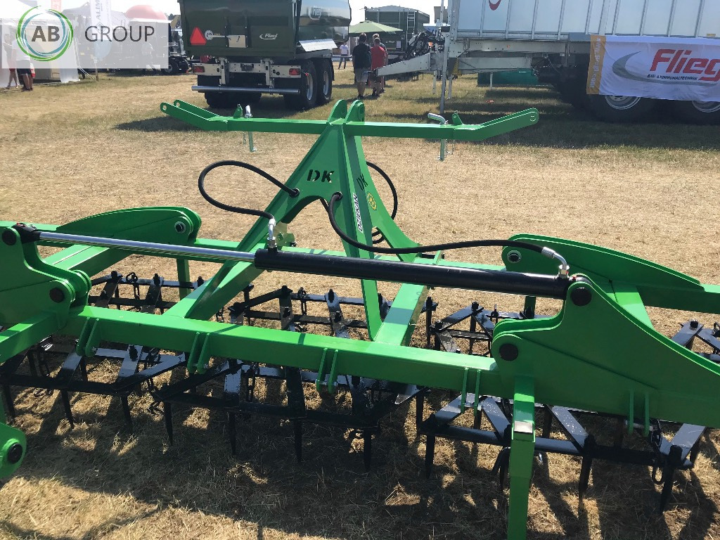 Dziekan hydraulic folding meadow harrow WUKA 5m 5C20H - Rastra de cadenas: foto 5 Dziekan hydraulic folding meadow harrow WUKA 5m 5C20H - Rastra de cadenas: foto 5