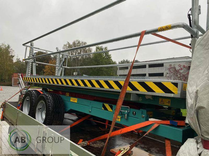 Królik platforma sadownicza PSH-3 - Maquinaria de construcción: foto 3 Królik platforma sadownicza PSH-3 - Maquinaria de construcción: foto 3
