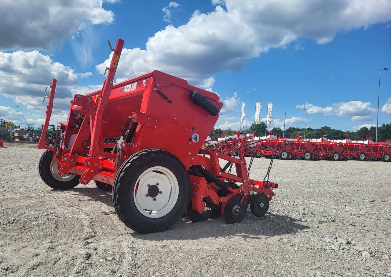 Ozdoken mechanical seed drill Pertum-S 300 - double-disc - on stock - Sembradora: foto 4 Ozdoken mechanical seed drill Pertum-S 300 - double-disc - on stock - Sembradora: foto 4