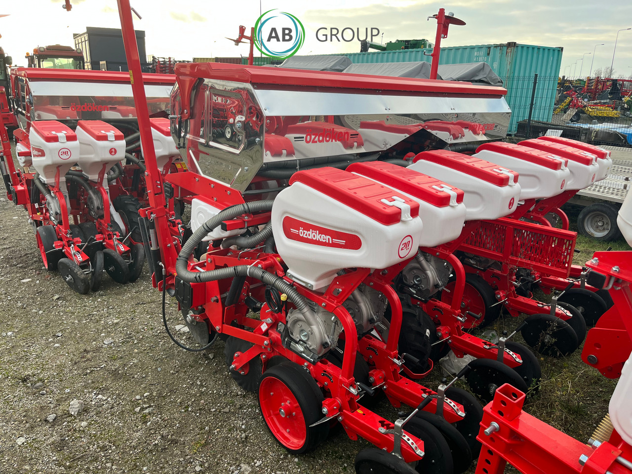 Siewnik do kukurydzy 6-rzędowy VPYT-D300 na ramie półteleskopowej z nawożeniem wgłębnym - Sembradora de precisión: foto 3 Siewnik do kukurydzy 6-rzędowy VPYT-D300 na ramie półteleskopowej z nawożeniem wgłębnym - Sembradora de precisión: foto 3