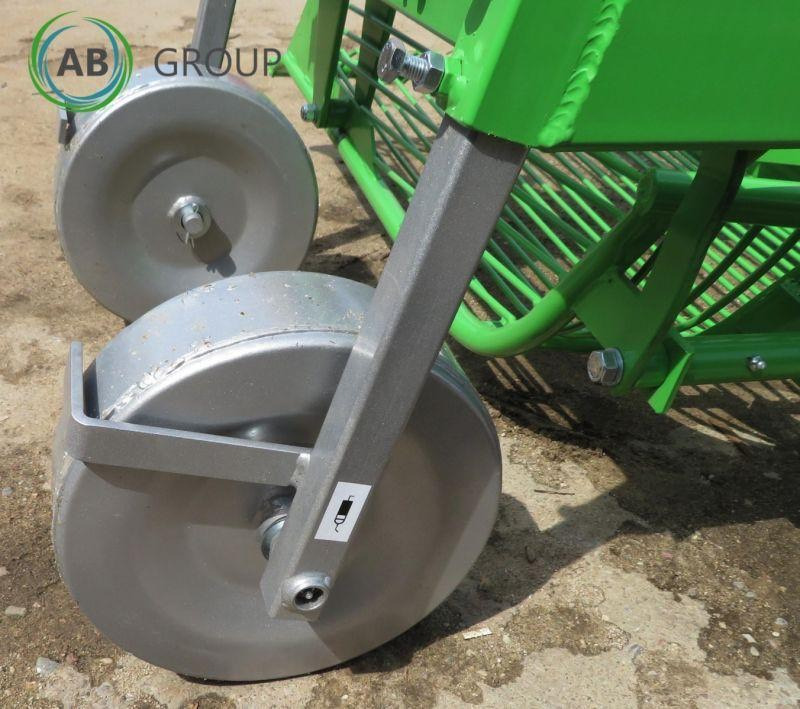Vibratory potato digger with rear discharge Bomet Ursa Z655/1 – available immediately - Arrancadora de patatas: foto 4 Vibratory potato digger with rear discharge Bomet Ursa Z655/1 – available immediately - Arrancadora de patatas: foto 4