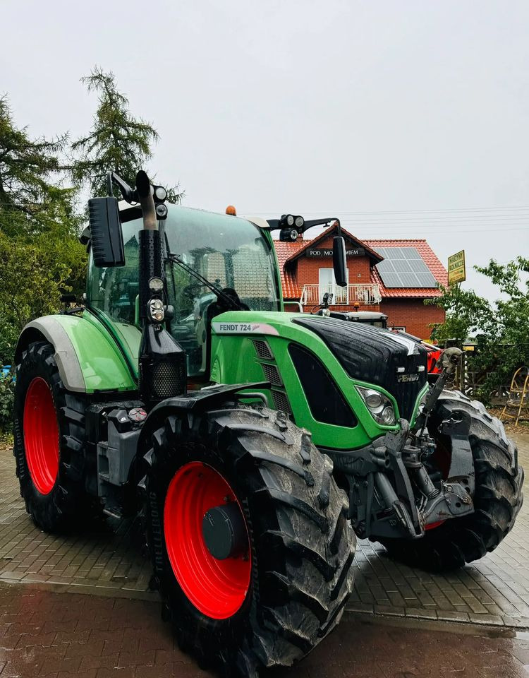 Fendt 724 VARIO PROFI - Tractor: foto 1 Fendt 724 VARIO PROFI - Tractor: foto 1