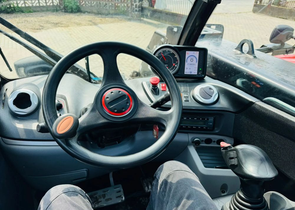 Leasing de Manitou 635-130 PS+ Manitou 635-130 PS+: foto 12 Leasing de Manitou 635-130 PS+ Manitou 635-130 PS+: foto 12