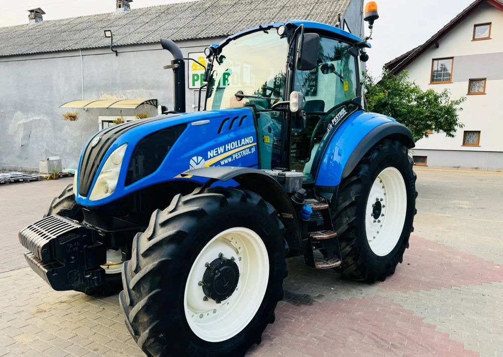 New Holland T5.110 - Tractor: foto 2 New Holland T5.110 - Tractor: foto 2