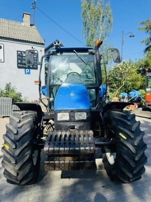 New Holland TL90 - Tractor: foto 4 New Holland TL90 - Tractor: foto 4