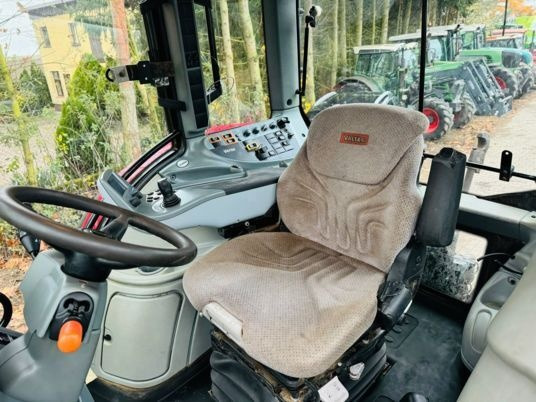 Valtra T213 - Tractor: foto 4 Valtra T213 - Tractor: foto 4