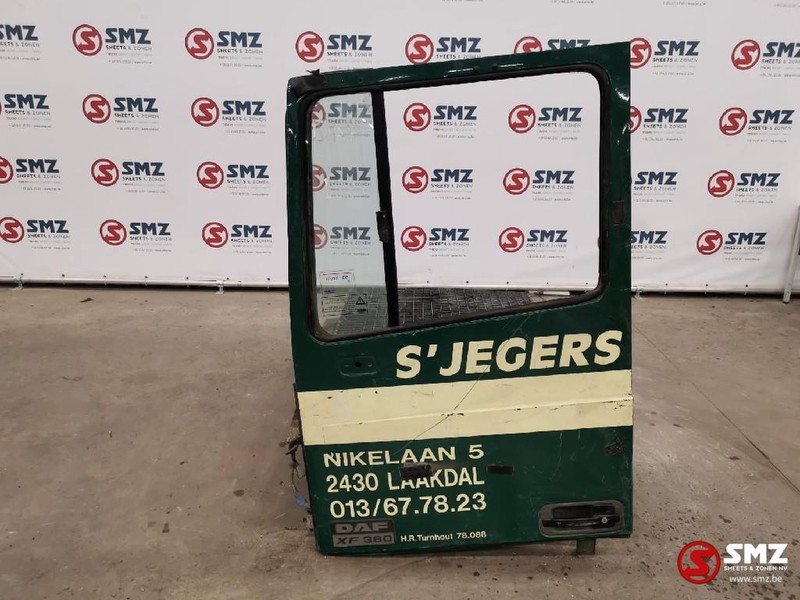 DAF Occ deur daf XF links - Puerta y piezas para Camión: foto 1 DAF Occ deur daf XF links - Puerta y piezas para Camión: foto 1