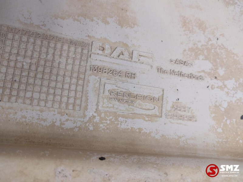 DAF Occ koplamppaneel rechts Daf 1398285 - Parachoques para Camión: foto 4 DAF Occ koplamppaneel rechts Daf 1398285 - Parachoques para Camión: foto 4