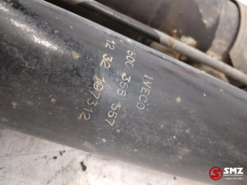 Iveco Occ cabinekantelcilinder Iveco Stralis 500368557 - Bastidor/ Chasis para Camión: foto 3 Iveco Occ cabinekantelcilinder Iveco Stralis 500368557 - Bastidor/ Chasis para Camión: foto 3