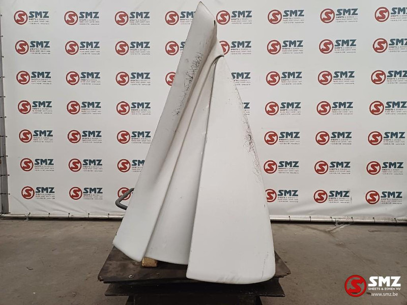 Iveco Occ dakspoiler STRALIS E6 Iveco - Aerodinámica/ Spoiler para Camión: foto 3 Iveco Occ dakspoiler STRALIS E6 Iveco - Aerodinámica/ Spoiler para Camión: foto 3