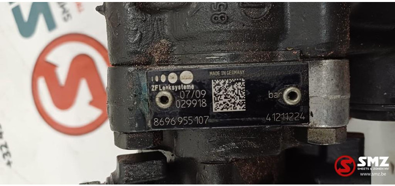 Iveco Occ luchtcompressor + stuuurbekrachtigingspomp F3A - Motor y piezas para Camión: foto 4 Iveco Occ luchtcompressor + stuuurbekrachtigingspomp F3A - Motor y piezas para Camión: foto 4