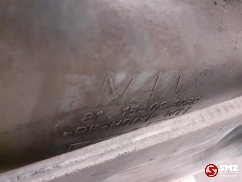 MAN Occ AdBluetank MAN - Procesamiento de combustible para Camión: foto 5 MAN Occ AdBluetank MAN - Procesamiento de combustible para Camión: foto 5
