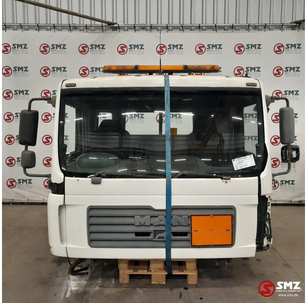 MAN Occ cabine RHD MAN TGA - Cabina e interior para Camión: foto 1 MAN Occ cabine RHD MAN TGA - Cabina e interior para Camión: foto 1