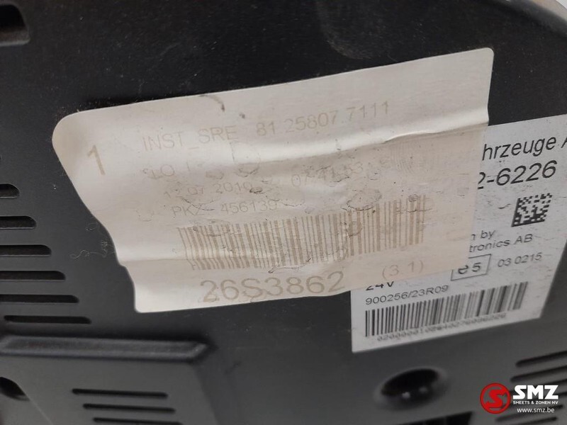 Cabina e interior para Camión MAN Occ instrumentenpaneel MAN TGS 81258077111: foto 6 Cabina e interior para Camión MAN Occ instrumentenpaneel MAN TGS 81258077111: foto 6