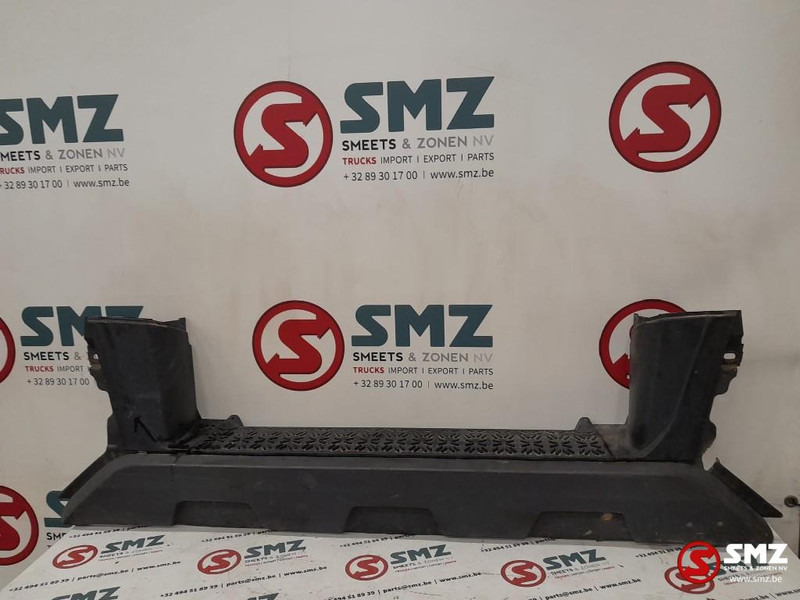 MAN Occ middenbumpertrede MAN - Parachoques para Camión: foto 1 MAN Occ middenbumpertrede MAN - Parachoques para Camión: foto 1