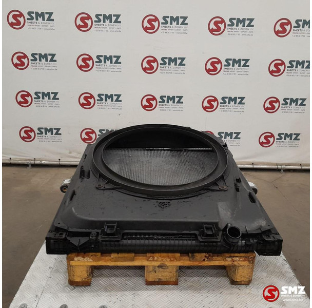 MAN Occ radiator MAN - Radiador para Camión: foto 1 MAN Occ radiator MAN - Radiador para Camión: foto 1