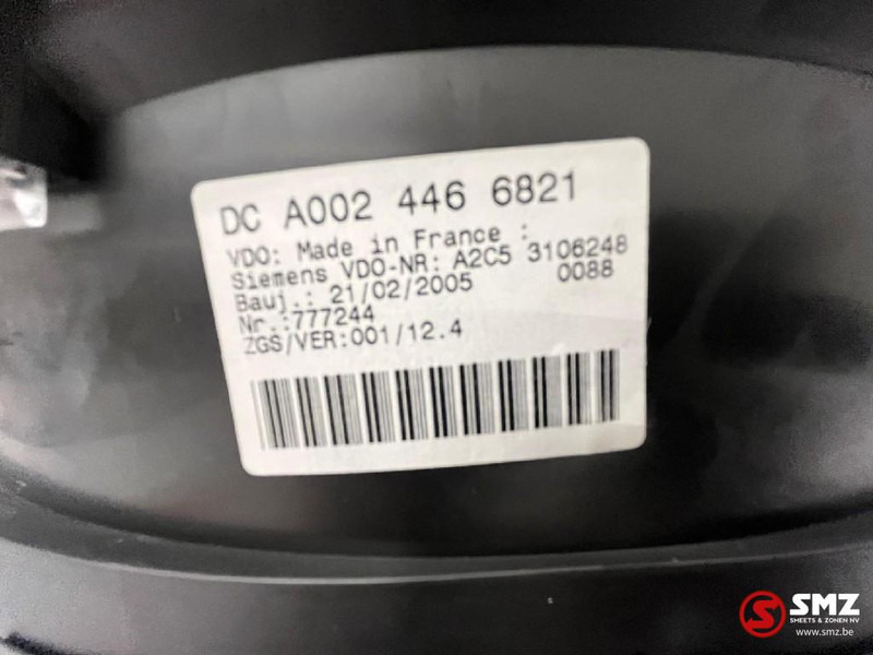 Mercedes-Benz Instrumentenpaneel mercedes sprinter W903 W904 - Salpicadero para Camión: foto 4 Mercedes-Benz Instrumentenpaneel mercedes sprinter W903 W904 - Salpicadero para Camión: foto 4