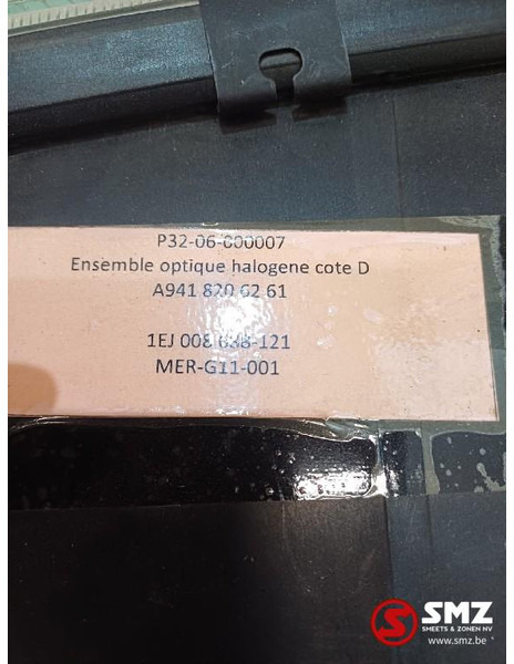 Mercedes-Benz Koplamp rechts Mercedes - Faro delantero para Camión: foto 4 Mercedes-Benz Koplamp rechts Mercedes - Faro delantero para Camión: foto 4