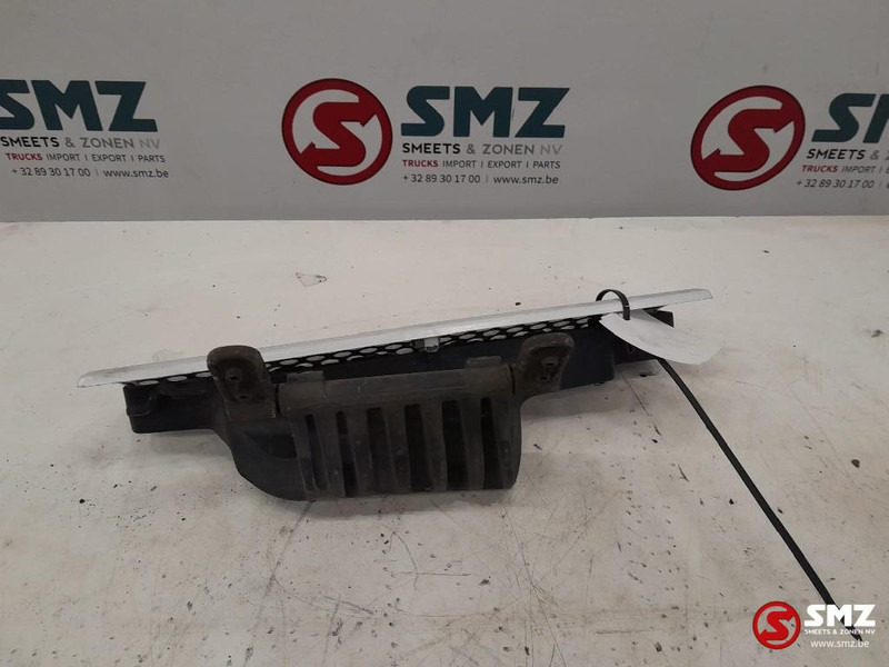 Mercedes-Benz Occ grille linksonder Mercedes - Parrilla para Camión: foto 2 Mercedes-Benz Occ grille linksonder Mercedes - Parrilla para Camión: foto 2